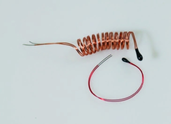El alambre de ventaja esmaltado pega el componente electrónico de la precisión con epóxido del termistor de NTC
